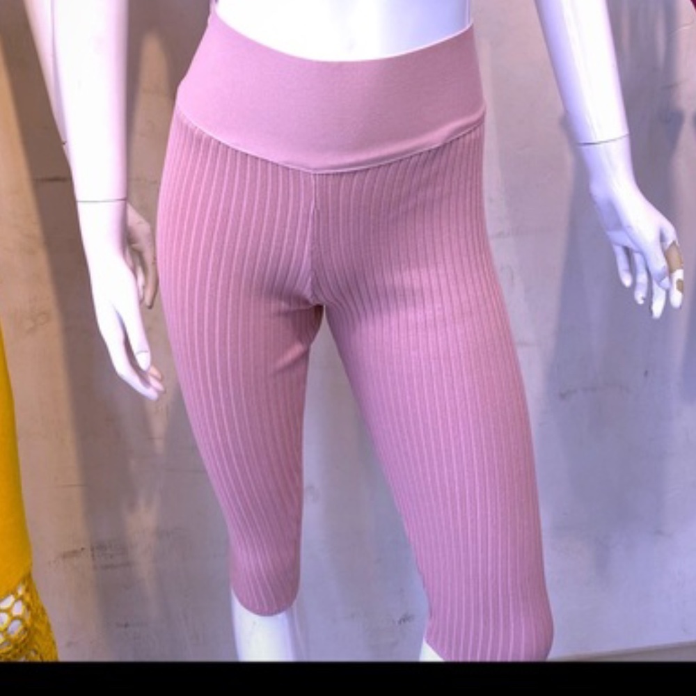 Ribbed knee-length knitted high waist cycling shorts pink rose NWT